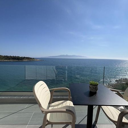 Sea Breeze Villa Саранда Экстерьер фото