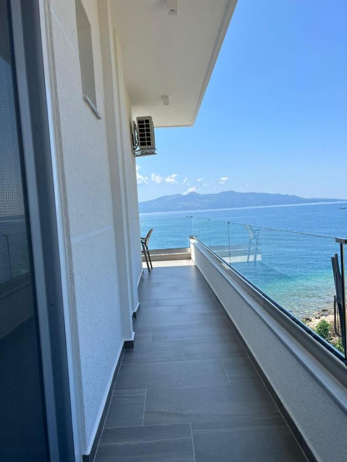 Sea Breeze Villa Саранда Экстерьер фото