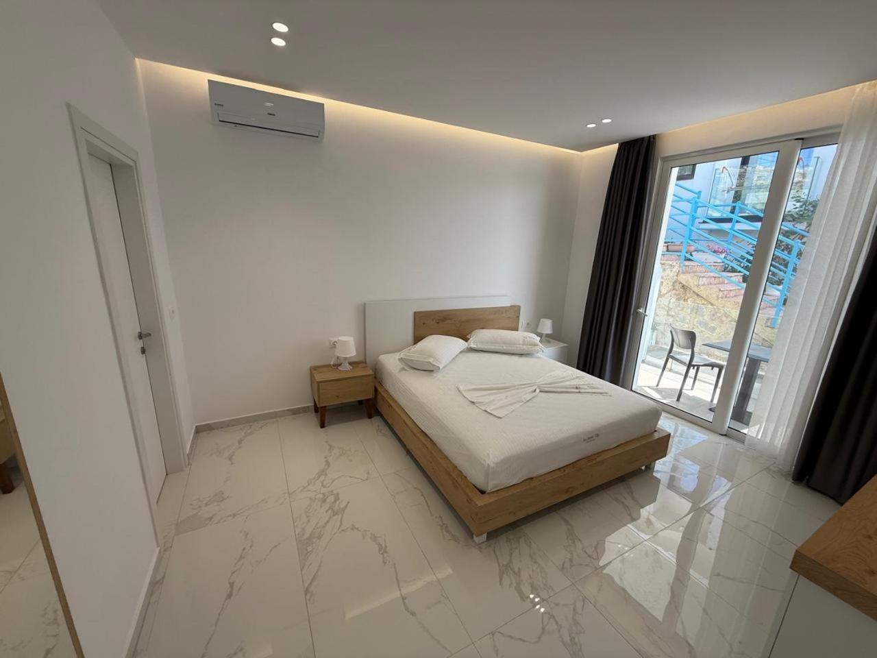 Sea Breeze Villa Саранда Экстерьер фото