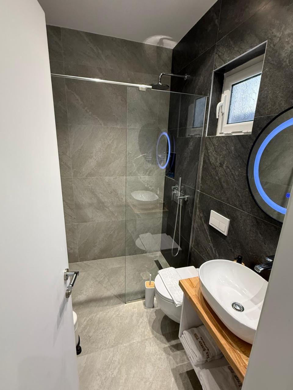 Sea Breeze Villa Саранда Экстерьер фото